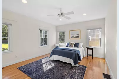 64 Randolph St, Falmouth, MA 02536 - Photo 10
