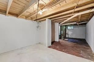 102 Tiffany St, Springfield, MA 01108 - Photo 30