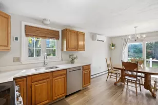15 Collins St, Attleboro, MA 02703 - Photo 4