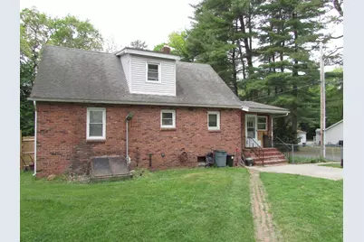10 Bartlett St, South Hadley, MA 01075 - Photo 6