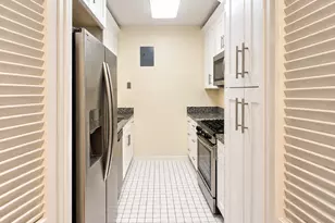 65 E India Row, Boston, MA 02110 - Photo 10