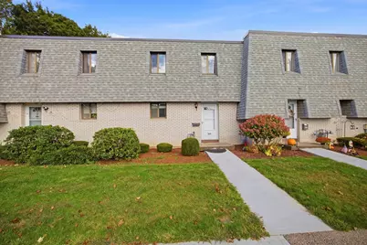 220 Beekman Dr #220, Agawam, MA 01001 - Photo 2