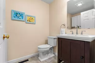 10 Trevor Ln, Worcester, MA 01605 - Photo 14