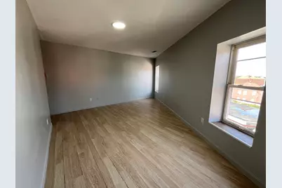 1263 Pleasant Street #7, Fall River, MA 02723 - Photo 4