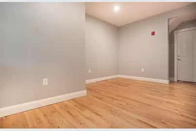 293 Fayette St #4, Quincy, MA 02170 - Photo 2