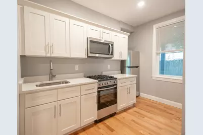 293 Fayette St #4, Quincy, MA 02170 - Photo 1