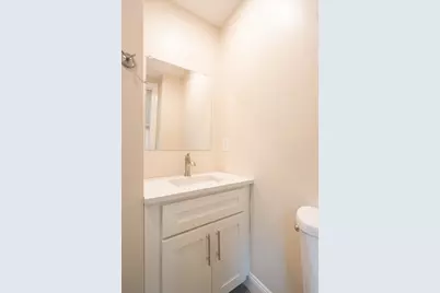 293 Fayette St #4, Quincy, MA 02170 - Photo 10
