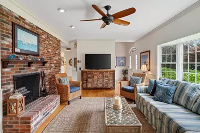16 Old Dunhams Corner Way, Edgartown, MA 02539 - Photo 8