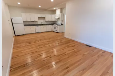 6-8 Claflin St #8A, Framingham, MA 01702 - Photo 8