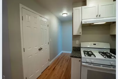 6-8 Claflin St #8A, Framingham, MA 01702 - Photo 6