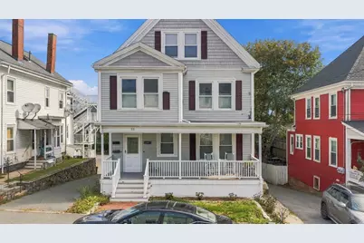 25 Elm St #3, Gloucester, MA 01930 - Photo 1