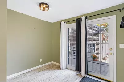 28 Forrester St #28, Newburyport, MA 01950 - Photo 4
