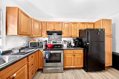 16 Murray St, Fall River, MA 02720 - Photo 14