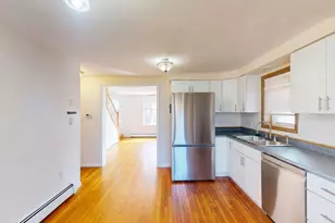 115 L St, Boston, MA 02127 - Photo 2