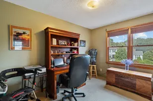 8 Oriole Dr, Agawam, MA 01030 - Photo 22