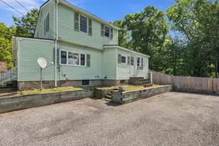 69 Randolph Ave, Attleboro, MA 02703 - Photo 4