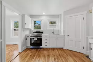 13-15 Maple St, Northbridge, MA 01588 - Photo 4