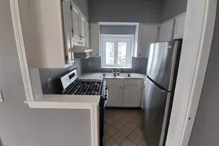 112 Seabury St, Fall River, MA 02720 - Photo 10
