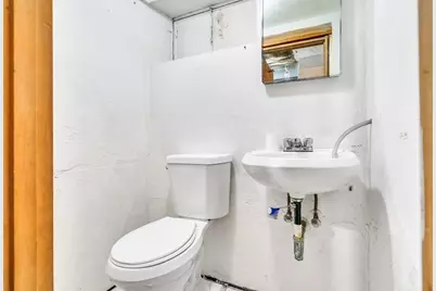 387 Lawrence Road, Medford, MA 02155 - Photo 20