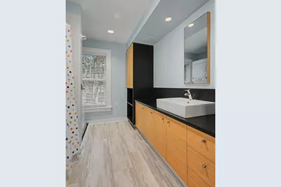 33 Gaylord St, Amherst, MA 01002 - Photo 32