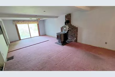 84 Stafford Holland Rd, Wales, MA 01081 - Photo 8
