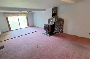 84 Stafford Holland Rd, Wales, MA 01081 - Photo 8