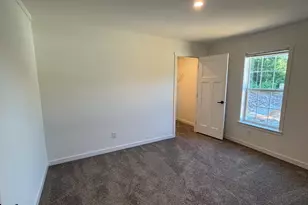24 Pinrock Dr, Sturbridge, MA 01566 - Photo 10