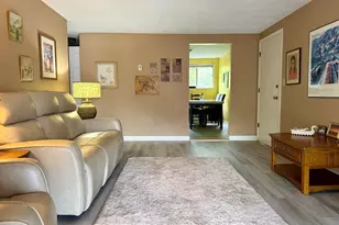 10 Woodcrest Ct, Weymouth, MA 02190 - Photo 4