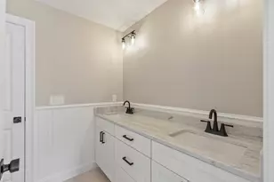 23 Prospect St, Fitchburg, MA 01420 - Photo 24