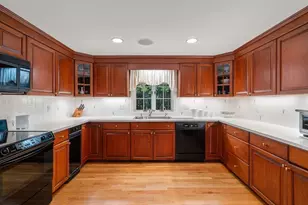 9 Oakley Rd, Dover, MA 02030 - Photo 8