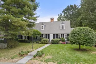 9 Oakley Rd, Dover, MA 02030 - Photo 2
