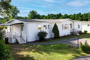 6 Emerald Pl, Raynham, MA 02767 - Photo 2