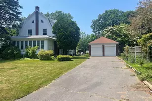 26 Lawrence Rd, Swampscott, MA 01907 - Photo 32