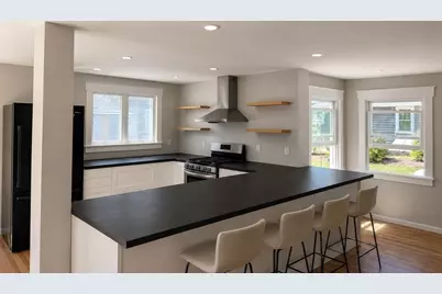 33 Pleasant, Dennis, MA 02670 - Photo 4