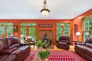 144 East St, Uxbridge, MA 01569 - Photo 10