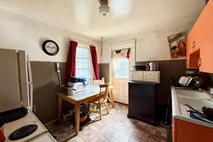 4 Kerr Ave, Adams, MA 01220 - Photo 10