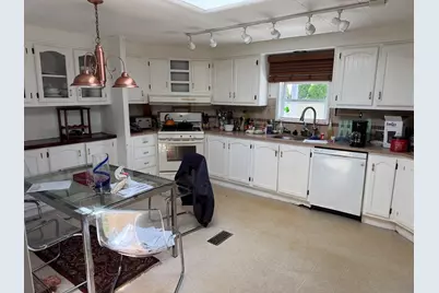 16 Liberty St, West Bridgewater, MA 02379 - Photo 2