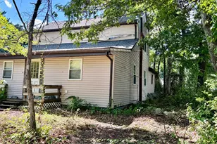 14 Doris Rd, Halifax, MA 02338 - Photo 2