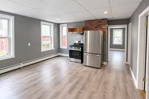 31 Suffield St, Worcester, MA 01610 - Photo 4