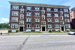 587 Pleasant St, Holyoke, MA 01040 - Photo 1