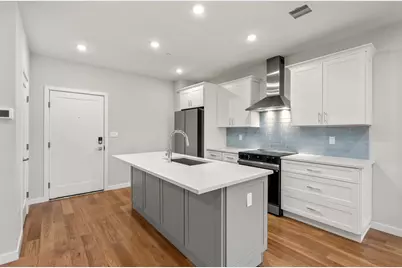 267 Old Colony #311, Boston, MA 02127 - Photo 2