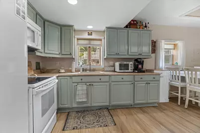 15 Charles St, Lakeville, MA 02347 - Photo 8