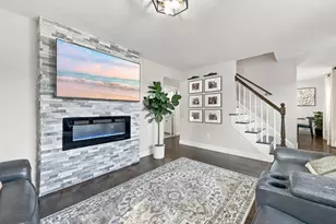 106 Virginia Ave, Lowell, MA 01852 - Photo 2