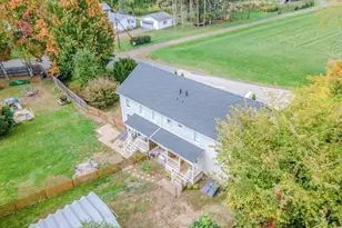 33 Pleasant St, Deerfield, MA 01373 - Photo 40
