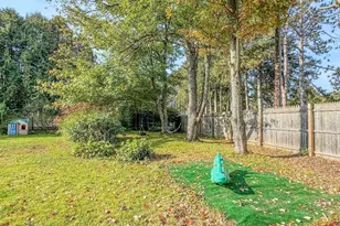 33 Pleasant St, Deerfield, MA 01373 - Photo 34