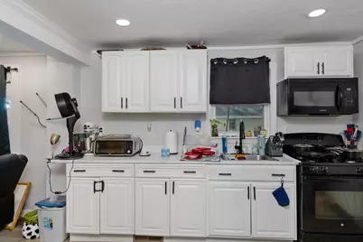 112 Marshall St, Fitchburg, MA 01420 - Photo 8
