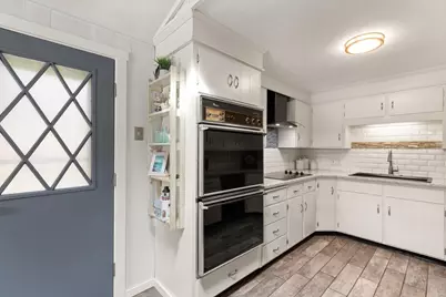 8 Fountain Spring Lane, Johnston, RI 02919 - Photo 4