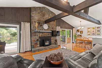 8 Fountain Spring Lane, Johnston, RI 02919 - Photo 2