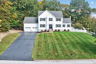 16 Hillcrest Rd, Northbridge, MA 01588 - Photo 2