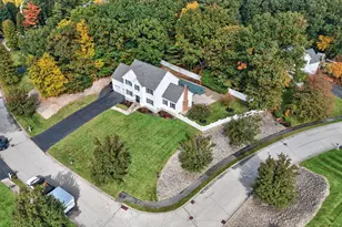 16 Hillcrest Rd, Northbridge, MA 01588 - Photo 4